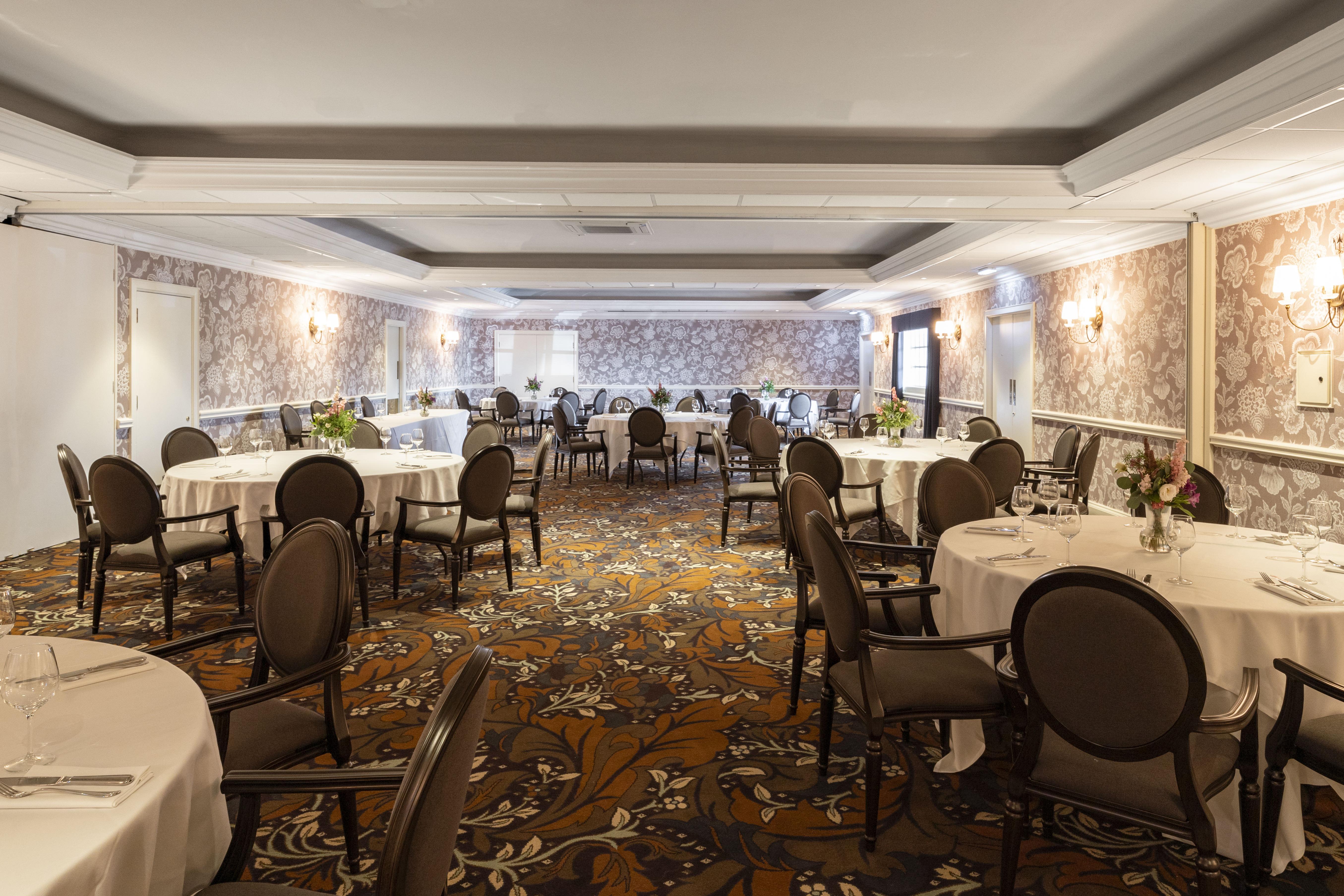 Отель Marine Трун Экстерьер фото The restaurant