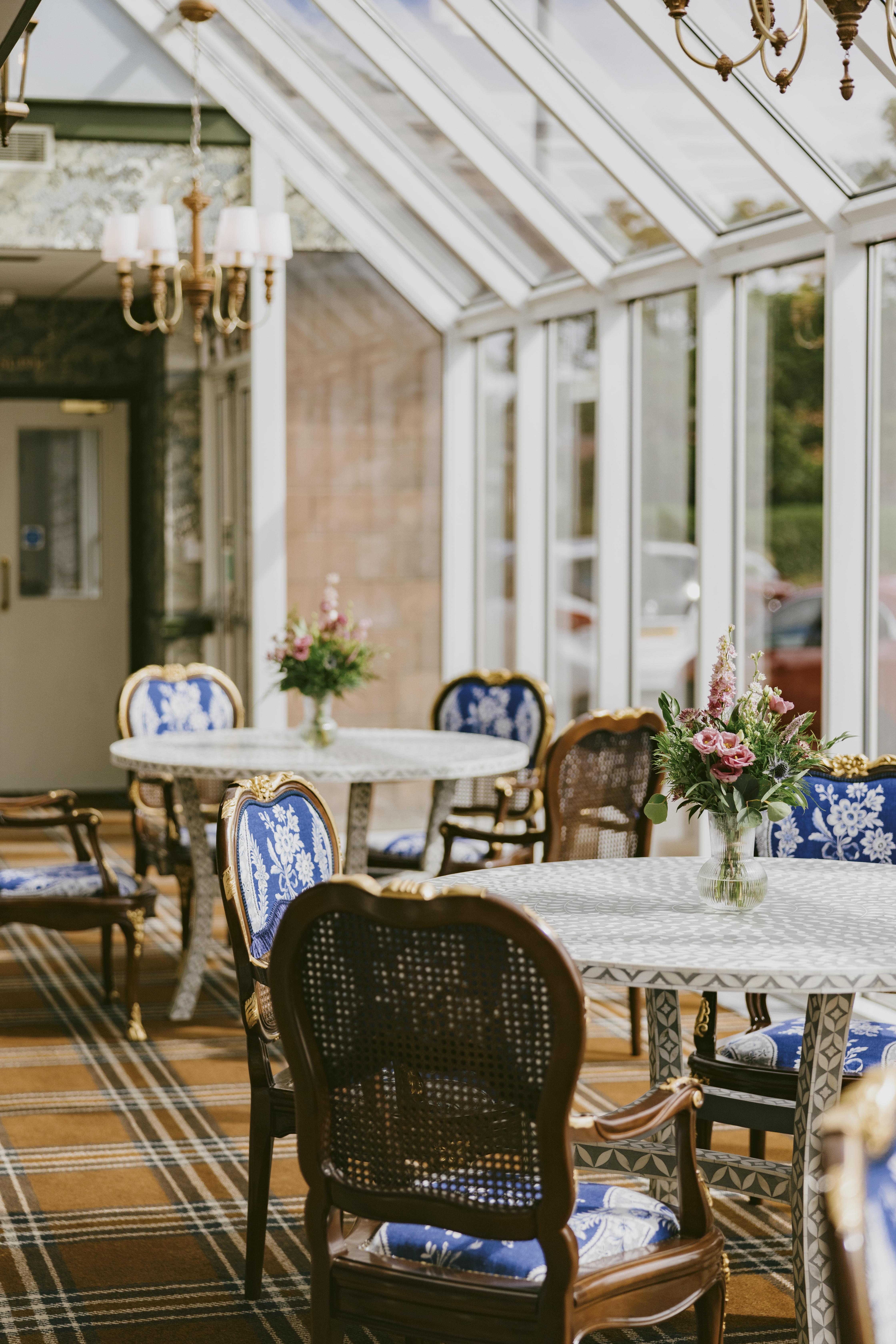 Отель Marine Трун Экстерьер фото The interior of the restaurant
