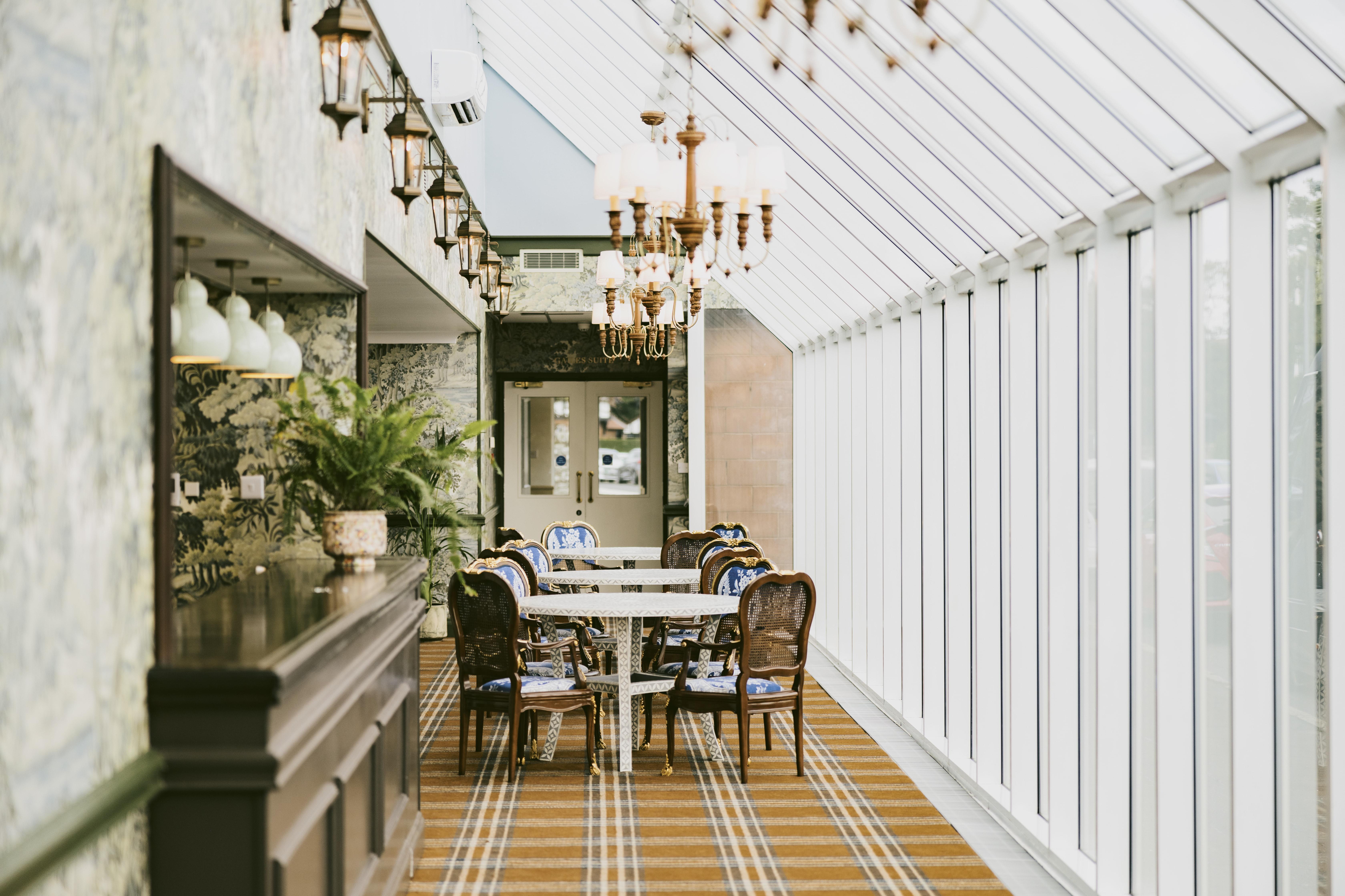 Отель Marine Трун Экстерьер фото The Orangery