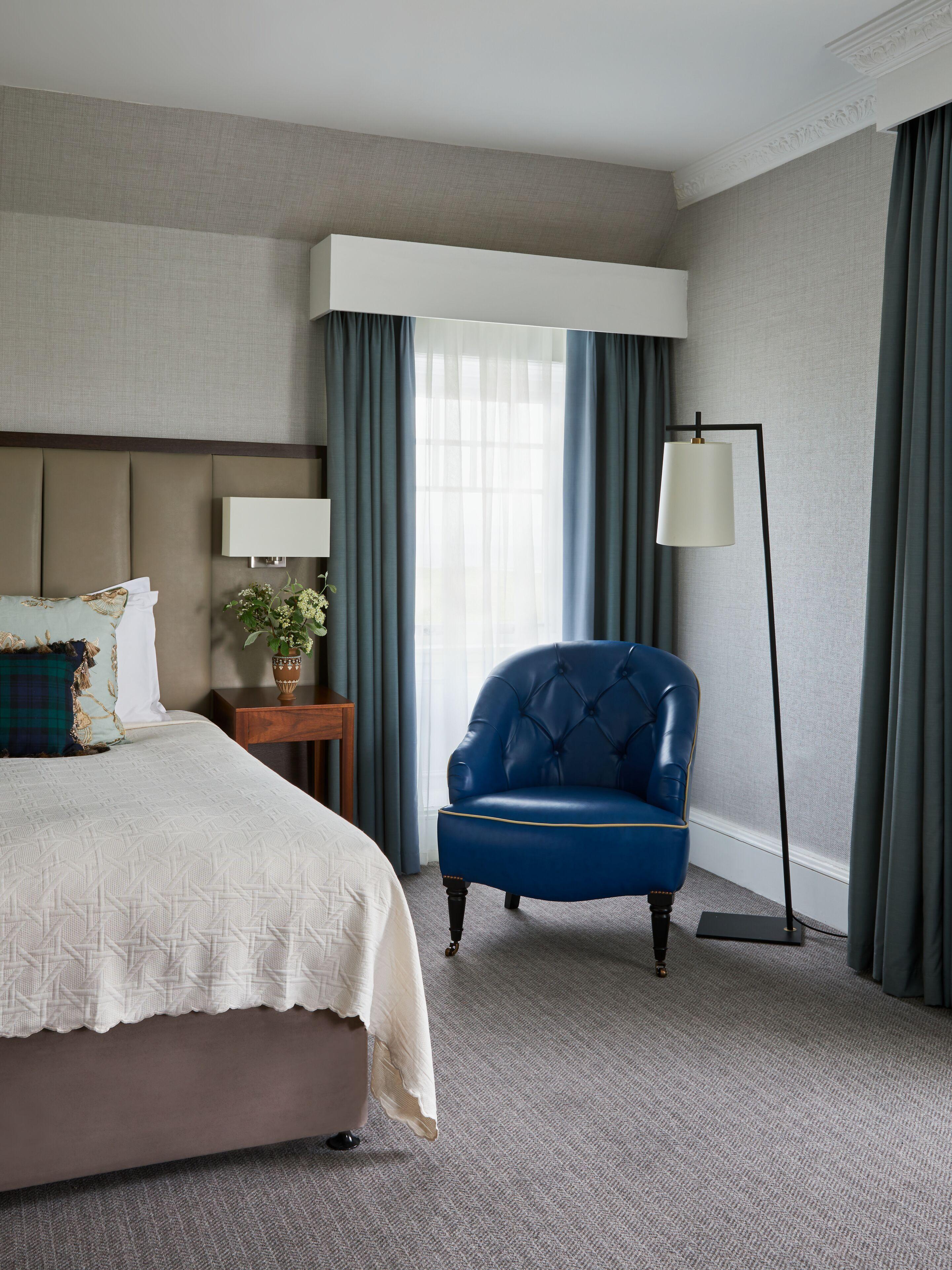 Отель Marine Трун Экстерьер фото A bedroom at the hotel