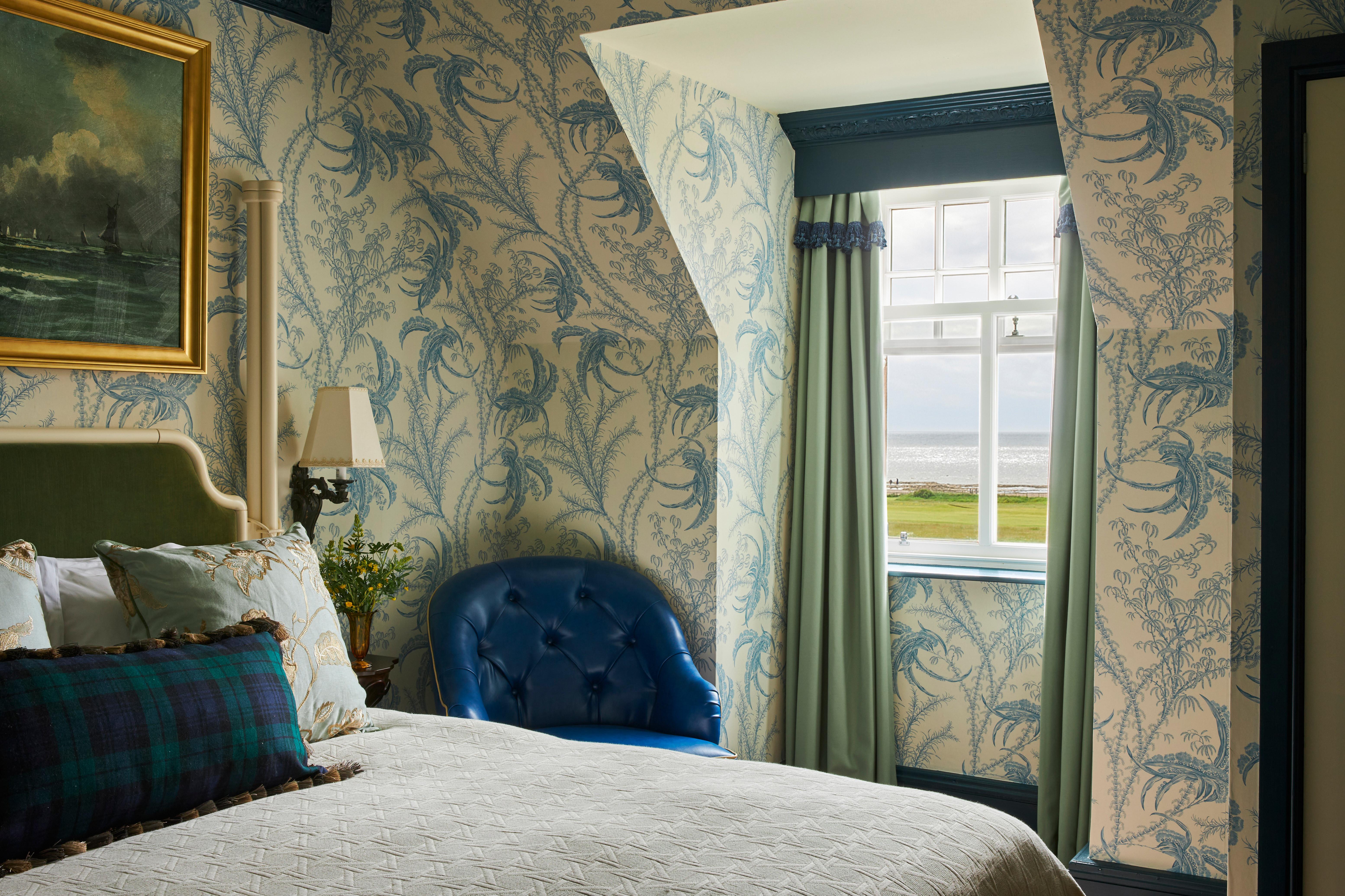 Отель Marine Трун Экстерьер фото A guest room at the inn