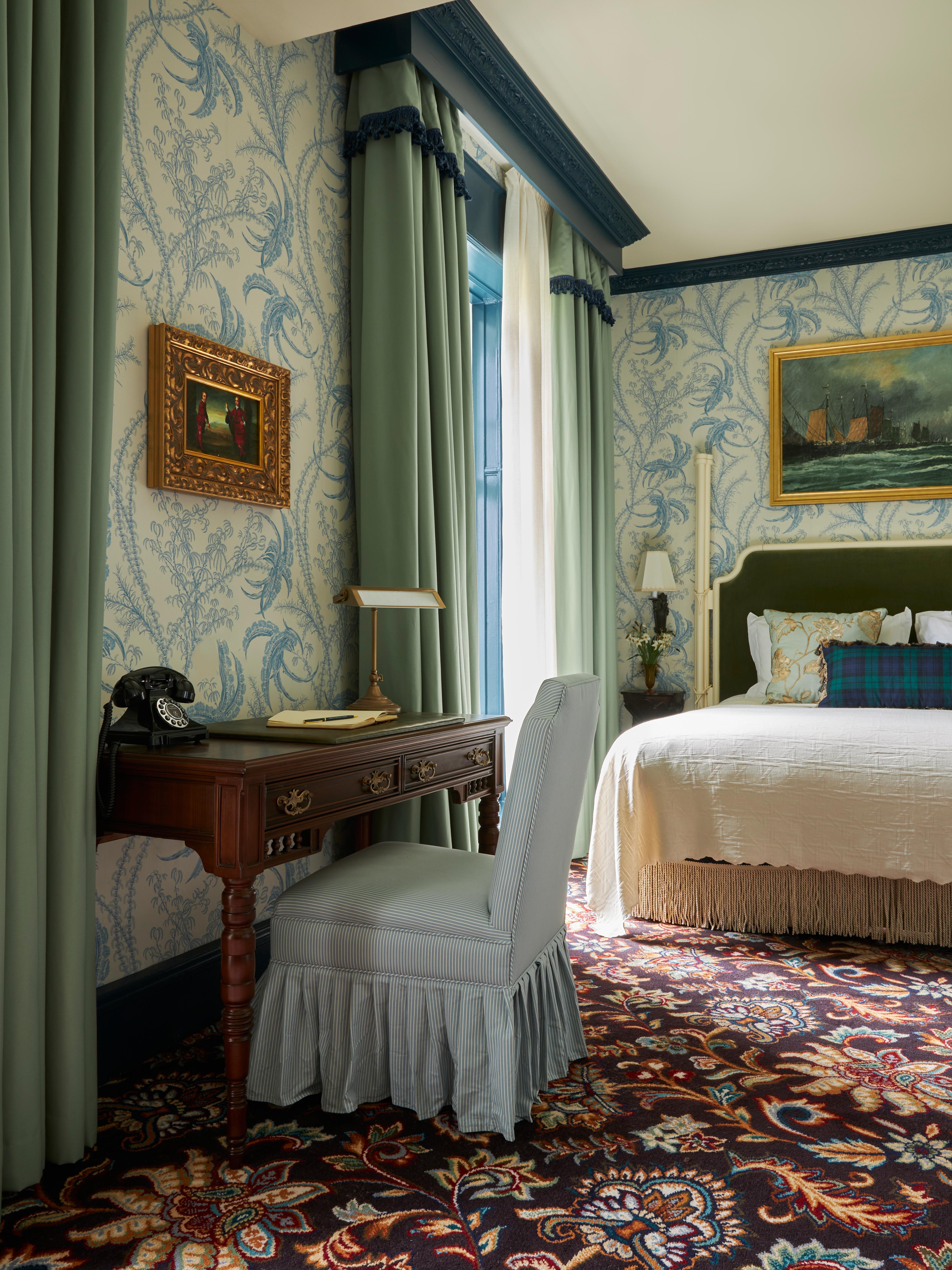 Отель Marine Трун Экстерьер фото A bedroom at the hotel
